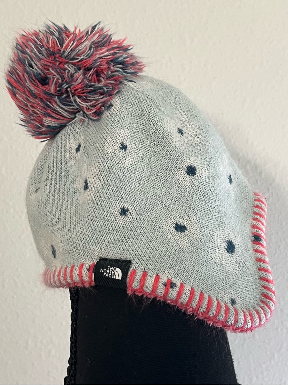 The North Face Infant XXS 0-6M Blue Pink Pom Beanie Fleece Lined Beanie